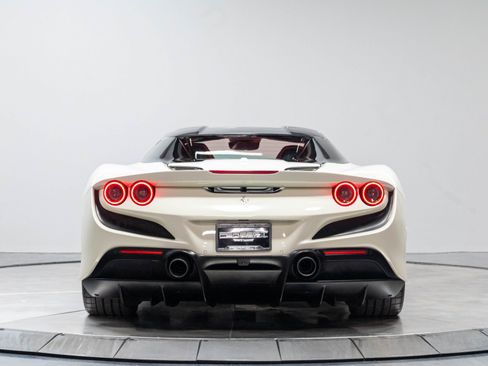 Used 2021 Ferrari F8 Tributo RWD image 56