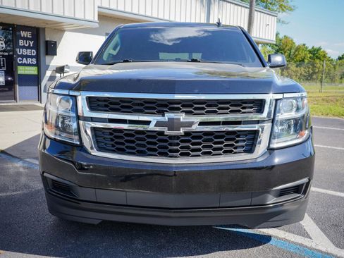 Used 2020 Chevrolet Suburban LT image 2