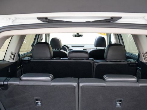 Used 2023 Volkswagen Atlas SE w/ Panoramic Sunroof Package image 19