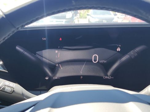 Used 2025 Buick Envista Sport Touring w/ Convenience I Package FWD image 23