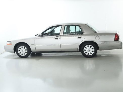 Used 2005 Mercury Grand Marquis LS image 4
