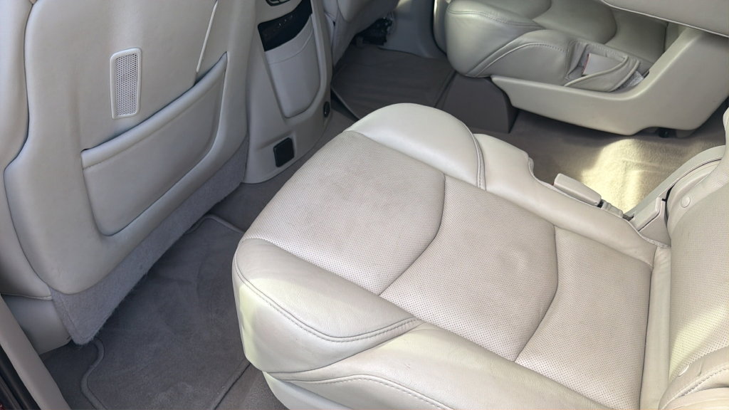 Used 2020 Cadillac Escalade Luxury RWD image 26