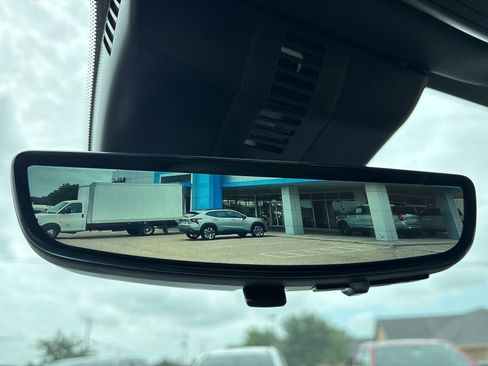 New 2026 Chevrolet Traverse LT w/ Driver Confidence Package FWD image 23