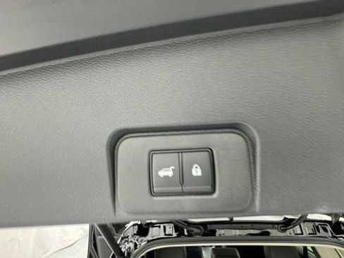 Certified 2026 Nissan Rogue Platinum w/ Platinum Premium Package AWD/4WD image 16