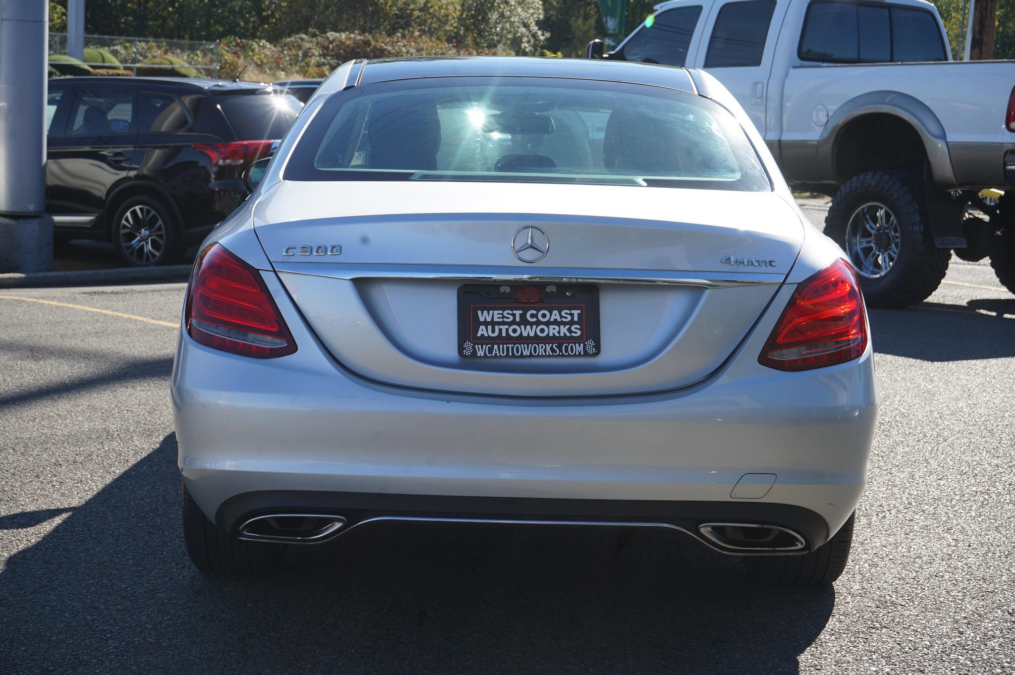 Used 2015 Mercedes-Benz C 300 4MATIC Sedan image 4