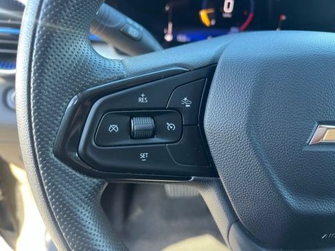 Used 2024 Chevrolet Trax LT FWD image 14