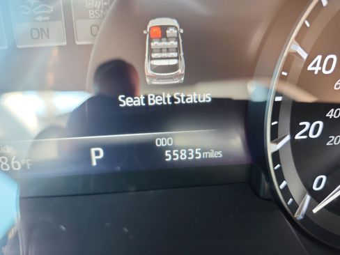 Used 2020 Toyota Highlander XLE AWD/4WD image 26