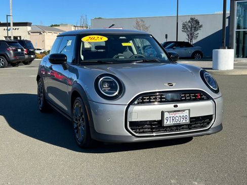 Used 2025 MINI Cooper S image 7