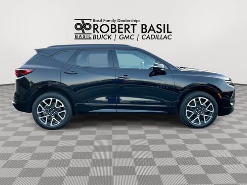 Used 2023 Chevrolet Blazer RS w/ Driver Confidence II Package AWD/4WD image 9