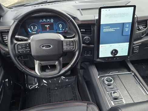 Used 2022 Ford Expedition Max Limited image 25