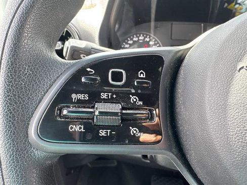 Used 2022 Mercedes-Benz Sprinter 2500 image 40