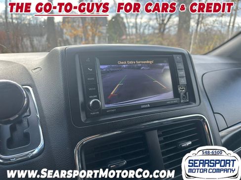 Used 2019 Dodge Grand Caravan SXT image 11