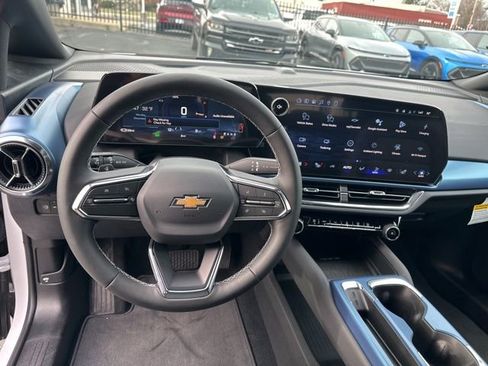 New 2026 Chevrolet Equinox EV LT image 13
