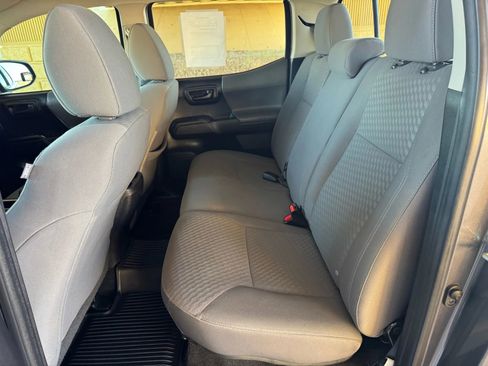 Used 2020 Toyota Tacoma SR image 18