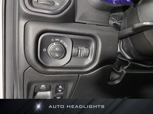Used 2024 RAM 1500 Laramie AWD/4WD image 24