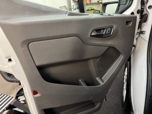 Used 2023 Ford Transit 350 XLT RWD image 14