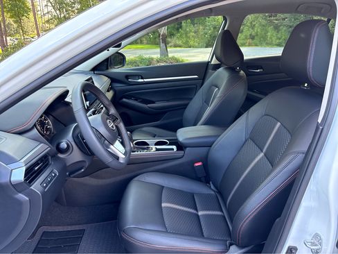 Used 2024 Nissan Altima 2.5 SR image 21
