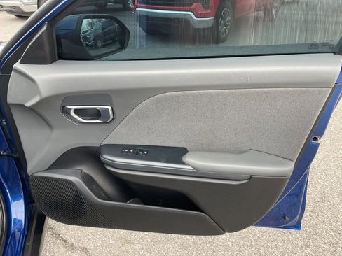 Used 2025 Kia K4 EX image 29