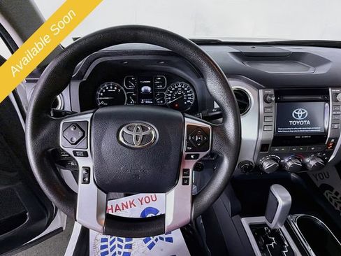 Used 2018 Toyota Tundra SR5 AWD/4WD image 11