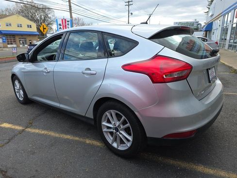 Used 2018 Ford Focus SE image 4