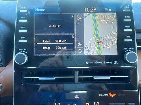 Used 2019 Toyota Avalon Limited image 27