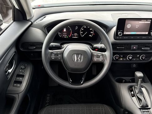 Used 2025 Honda HR-V LX image 15