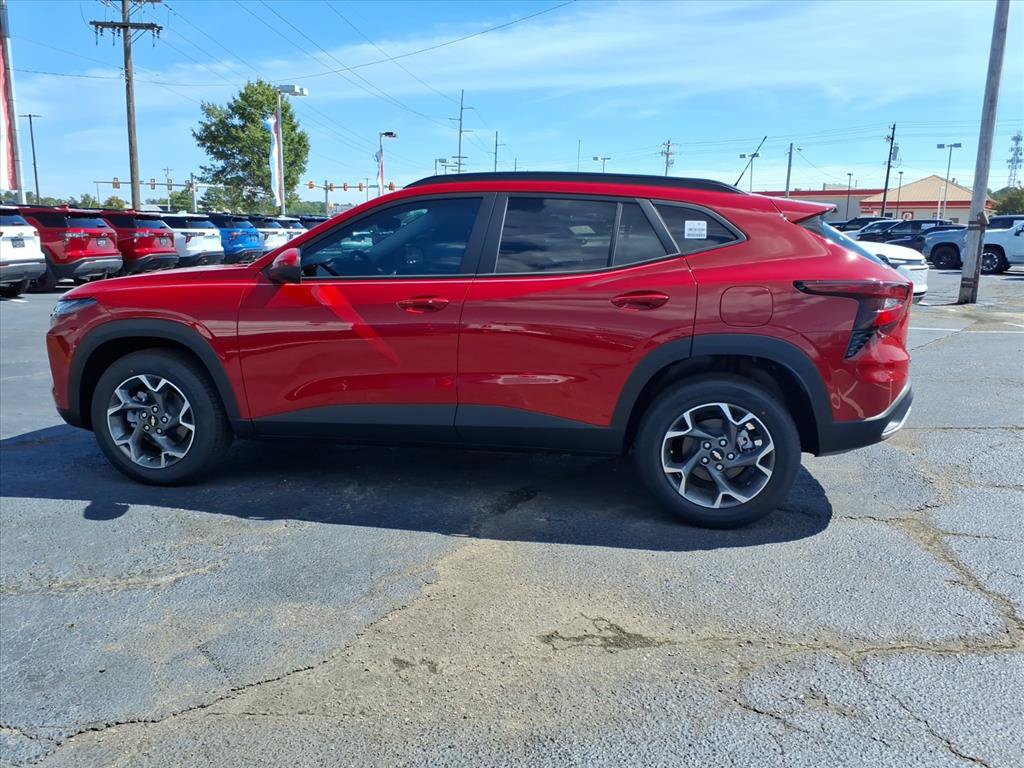New 2026 Chevrolet Trax LT w/ LT Convenience Package FWD image 6