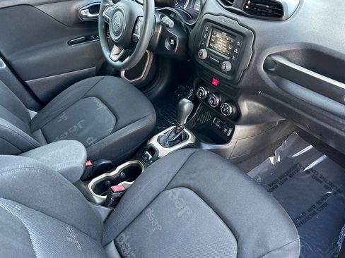 Used 2017 Jeep Renegade Sport w/ Power & Air Group FWD image 15