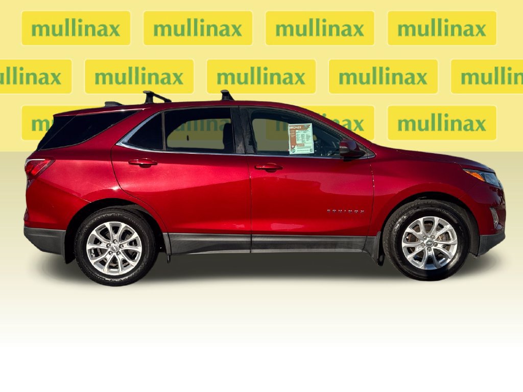 Used 2018 Chevrolet Equinox LT FWD image 2