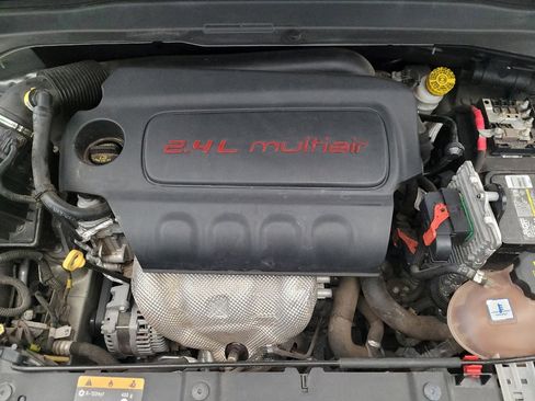 Used 2017 Jeep Renegade Limited image 30