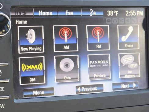 Used 2015 Chevrolet Traverse LT image 30