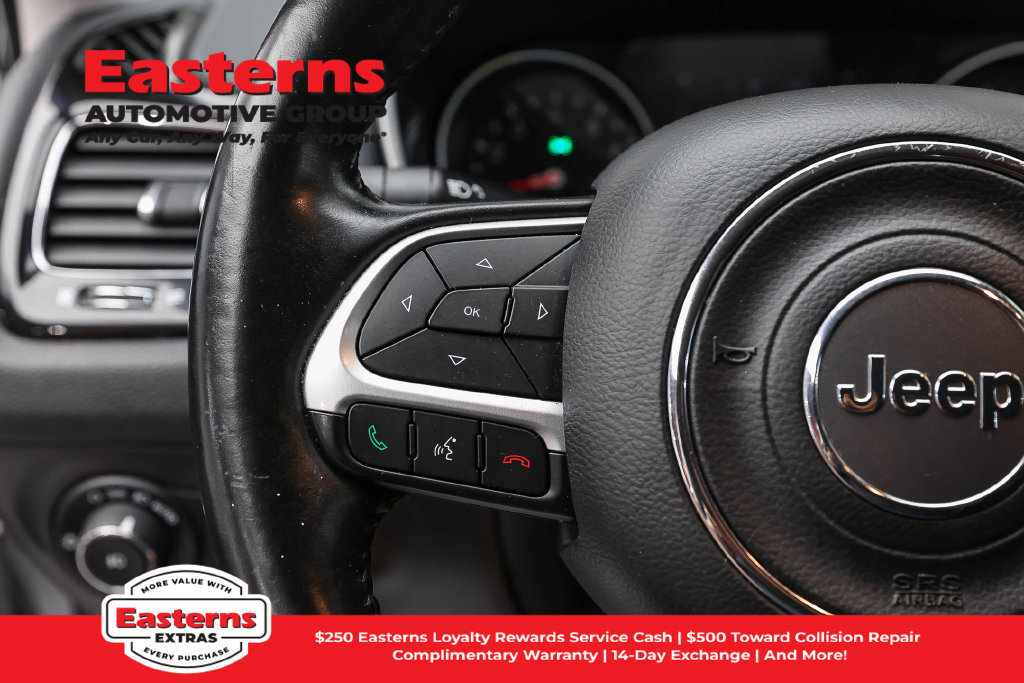 Used 2020 Jeep Compass Latitude AWD/4WD image 17