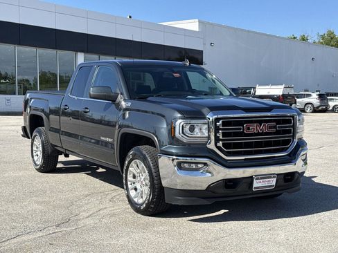 Used 2018 GMC Sierra 1500 SLE w/ SLE Value Package AWD/4WD image 5