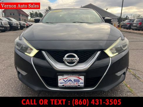Used 2017 Nissan Maxima 3.5 SV image 2