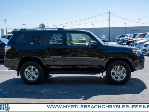 Used 2021 Toyota 4Runner SR5 Premium w/ Moonroof Package image 7