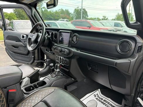 Used 2022 Jeep Gladiator Overland AWD/4WD image 27