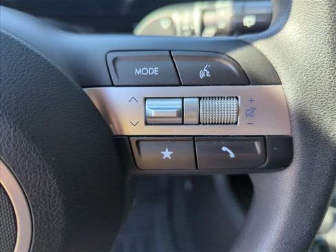 Used 2024 Hyundai Kona SE AWD/4WD image 15