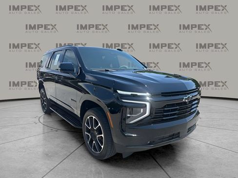 Used 2025 Chevrolet Tahoe RST w/ Comfort Package AWD/4WD image 4