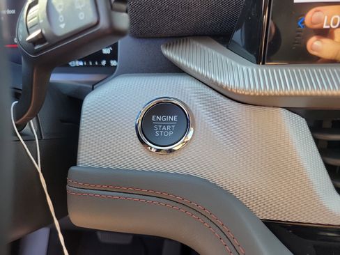 New 2026 Ford Explorer Active w/ Active Comfort Package image 17