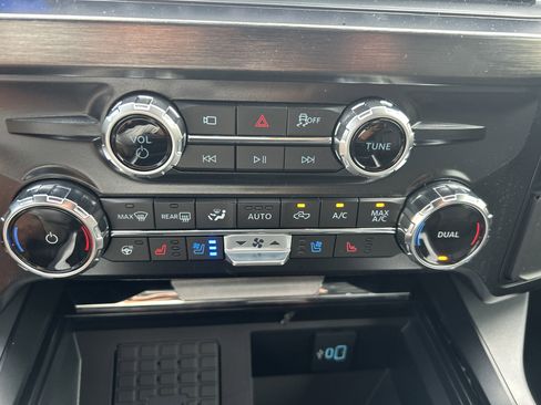 New 2025 Ford F250 Lariat w/ Lariat Ultimate Package image 36