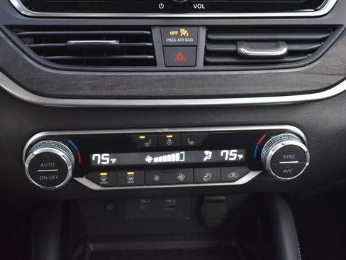 Used 2024 Nissan Altima 2.5 SL image 32