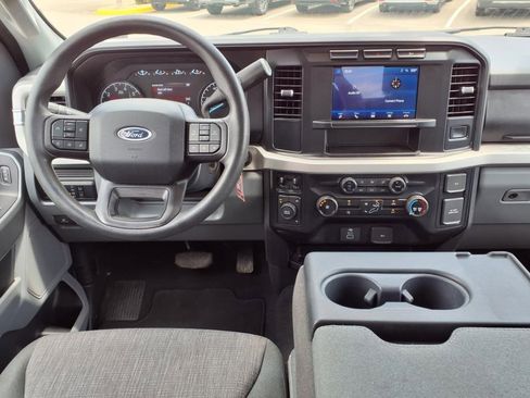 Used 2024 Ford F250 XLT image 15