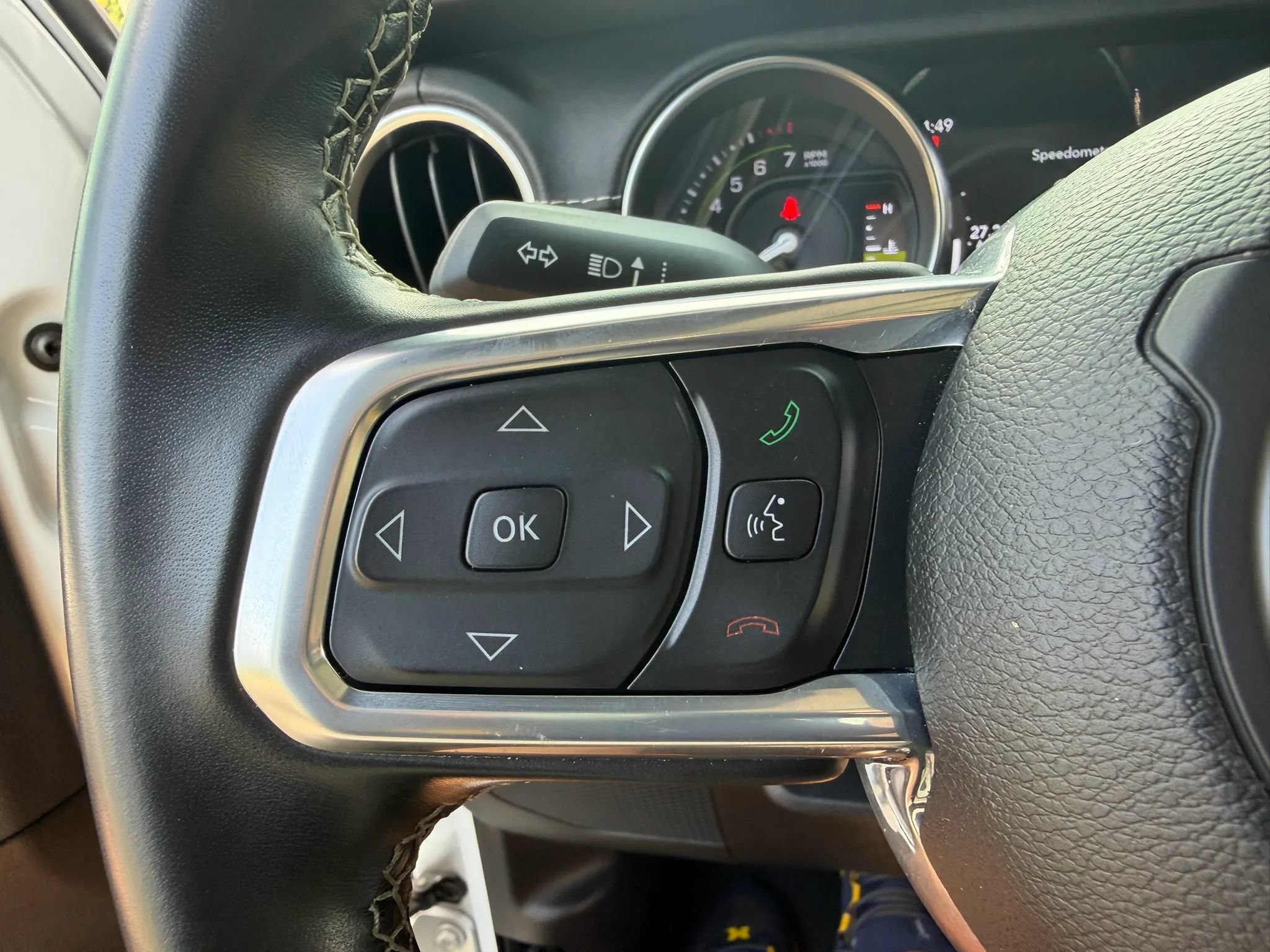 Used 2021 Jeep Wrangler Unlimited Sahara AWD/4WD image 18