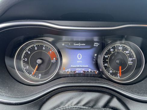 Used 2020 Jeep Cherokee Trailhawk w/ Comfort/Convenience Group image 10