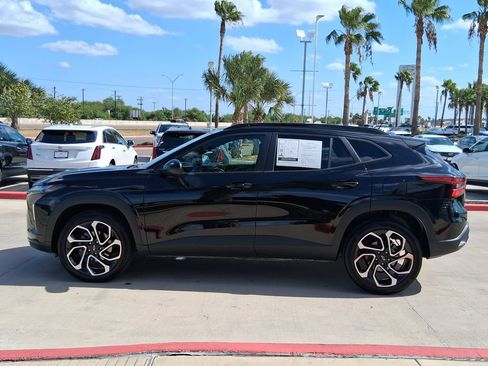Used 2026 Chevrolet Trax RS w/ Driver Confidence Package FWD image 3