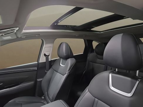 Certified 2024 Hyundai Tucson Limited AWD/4WD image 39