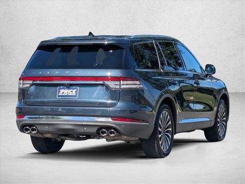 Used 2023 Lincoln Aviator Reserve w/ Equipment Group 201A image 5