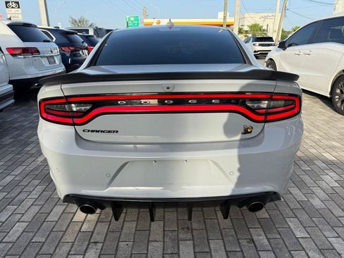 Used 2022 Dodge Charger Scat Pack w/ Dynamics Package RWD image 6