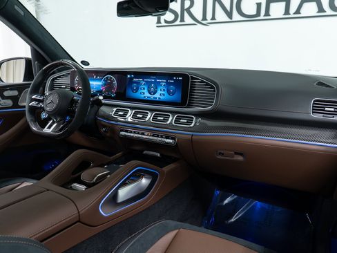 New 2026 Mercedes-Benz GLS 63 AMG 4MATIC image 16