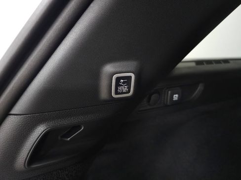 Used 2025 Jeep Grand Cherokee Summit AWD/4WD image 9